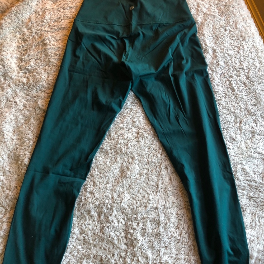 Lululemon dark teal cropped leggings